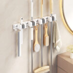 Soporte Organizador Porta Escobas (4 pinzas y 5 ganchos)